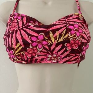NEW Swimsuit Bikini Top Size Large NWT